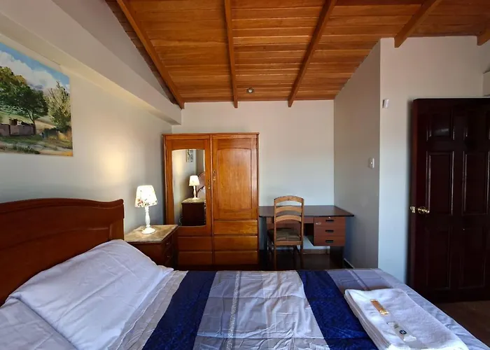 Buena Vista Terrace & Wood Cusco